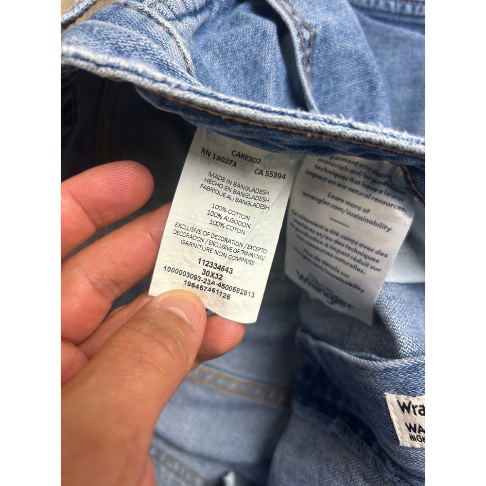 Wrangler Wanderer High Rise Flare Distressed Jeans Medium Wash 30x32 112334543 - Picture 8 of 13